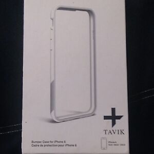 Tavik Classic White iPhone 6 Bumper Case